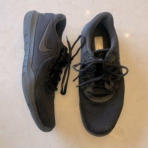 Nike Flex Supreme TR6 Training Running Shoes All Black Sz 7